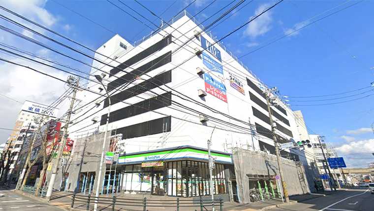 ストラッシュ豊田店